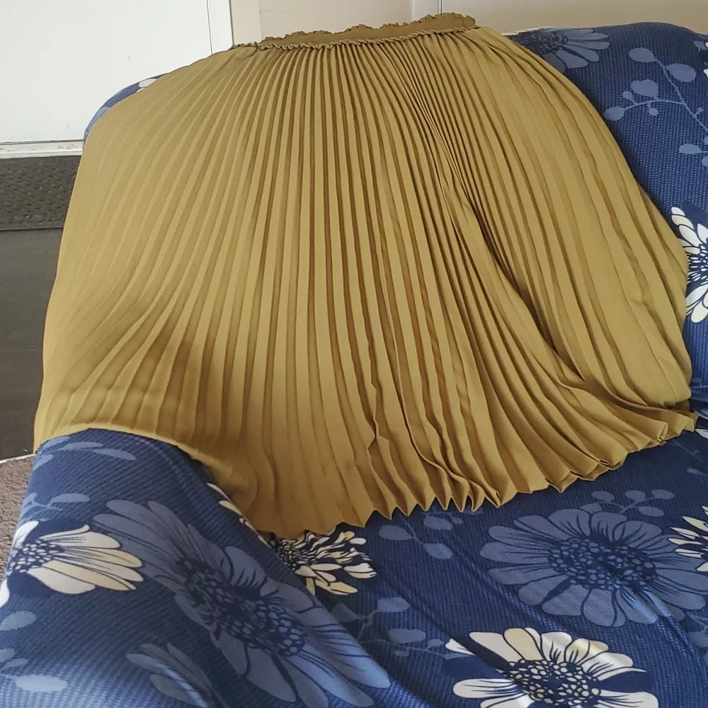 Dress - Picture 9 of 16